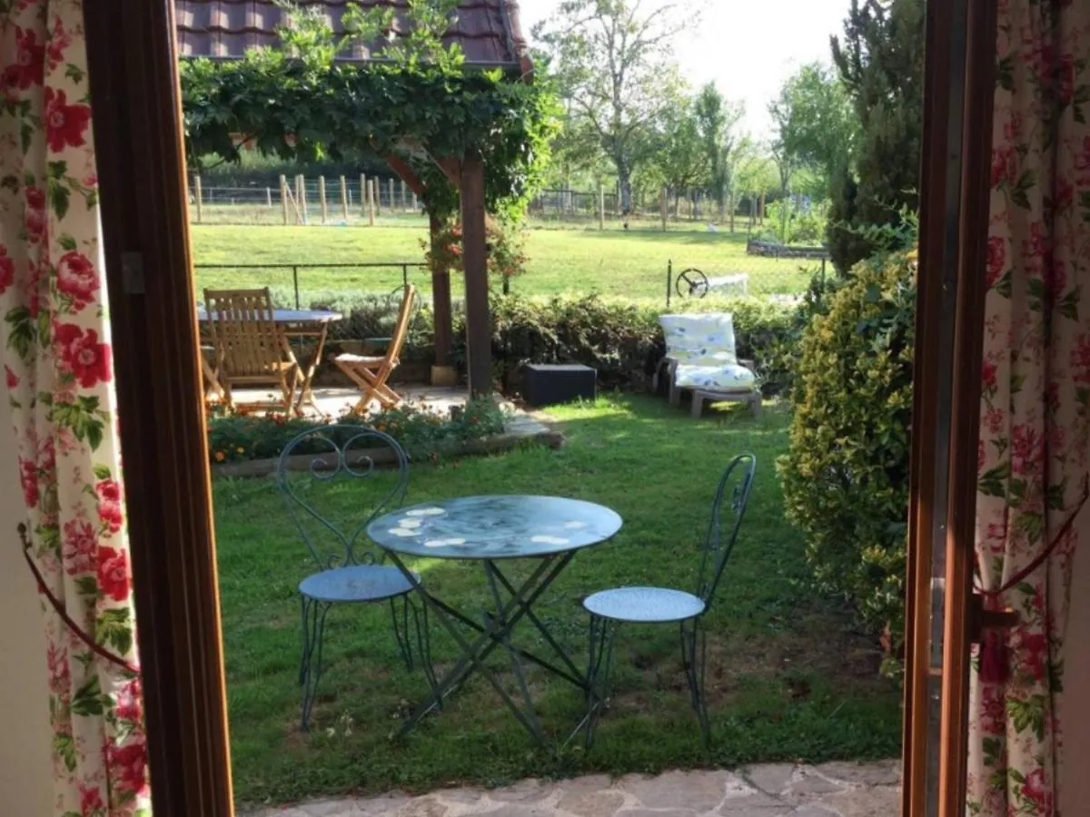 Le Chant Des Oiseaux Viry  0*, Viry (Burgundy)